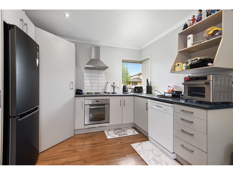 38/64 Kawaha Point Road, Kawaha Point, Rotorua - Carousel 1