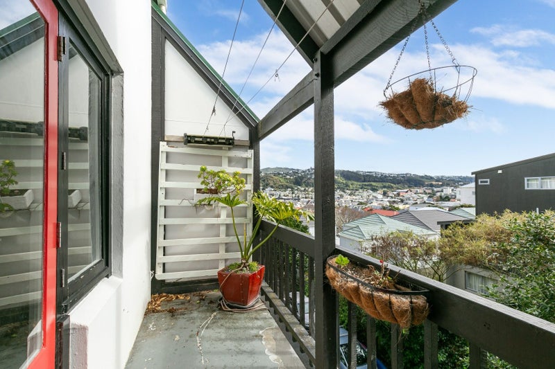 1/46 Hiropi Street, Newtown, Wellington - Carousel 2