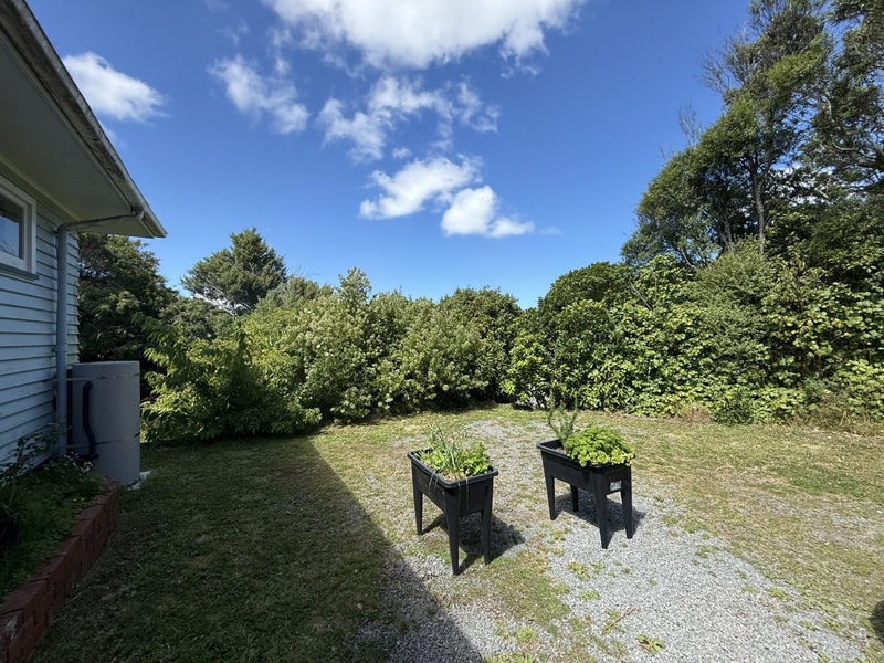 16 Archbold Street, Newlands, Wellington - Carousel 9
