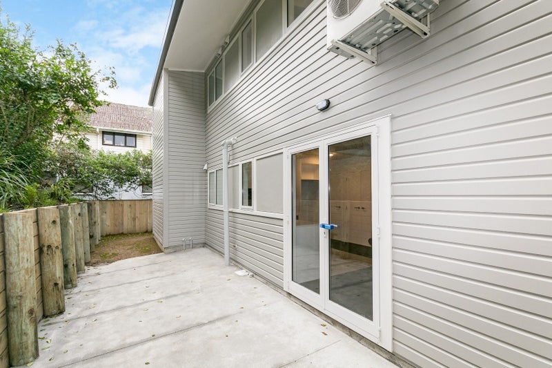 7/74 Derwent Street, Island Bay, Wellington - Carousel 13