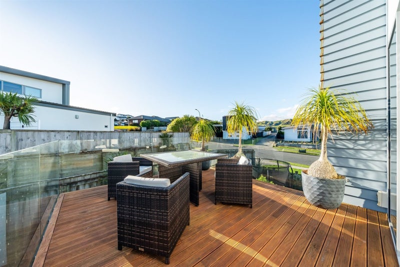 3 Mo Street, Camborne, Porirua - Carousel 2