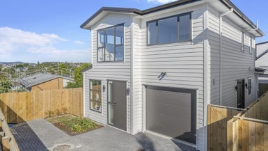 7/684 Te Atatu Road, Te Atatu Peninsula, Auckland - Carousel 1