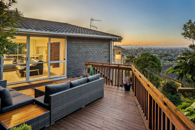 11 Roseneath Place, Cashmere, Christchurch - Carousel 1