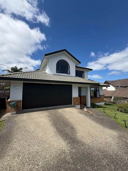 14 Highgrove Lane, Totara Vale, Auckland - Carousel 2