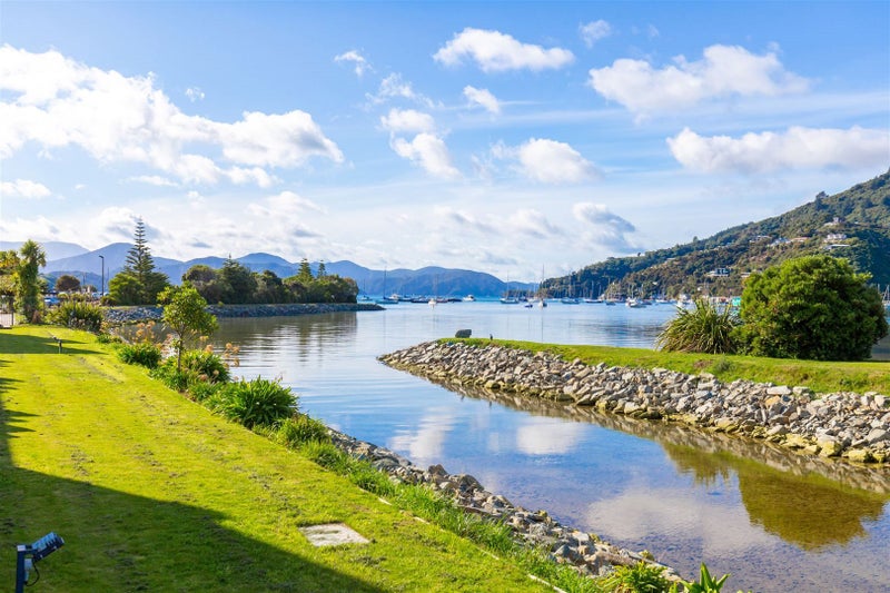 3/45 Beach Road, Waikawa, Picton - Carousel 1