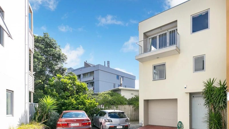 45/305 Evans Bay Parade, Hataitai, Wellington - Carousel 2
