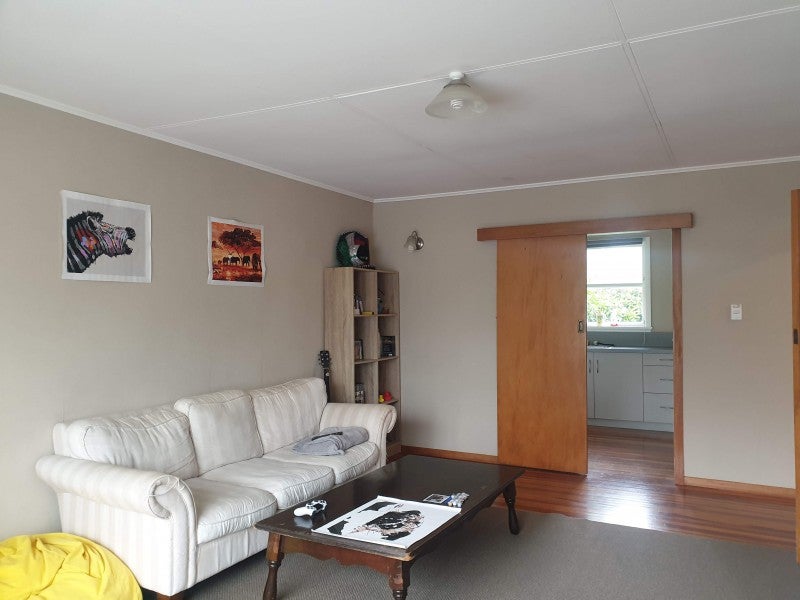6 Te Awe Awe Court, Hokowhitu, Palmerston North - Carousel 2