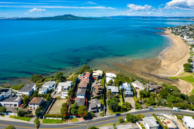 23A Beach Road, Te Atatu Peninsula, Auckland - Carousel 1