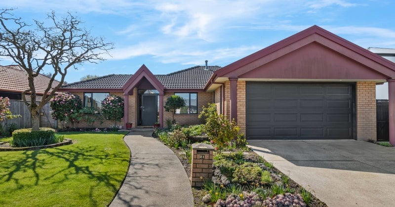 21 Richard Seddon Drive, Northwood, Christchurch - Carousel 1