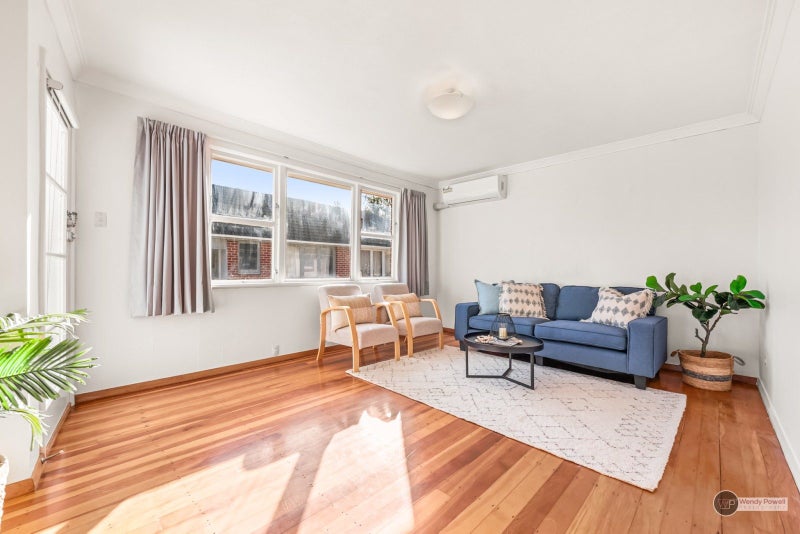 2/25 Nile Street, Waterloo, Lower Hutt - Carousel 1