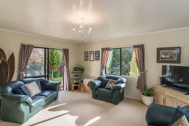0 , Paraparaumu - Carousel 25