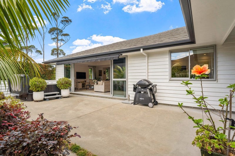 11 Kelly Greens, Silverdale, Silverdale - Carousel 2