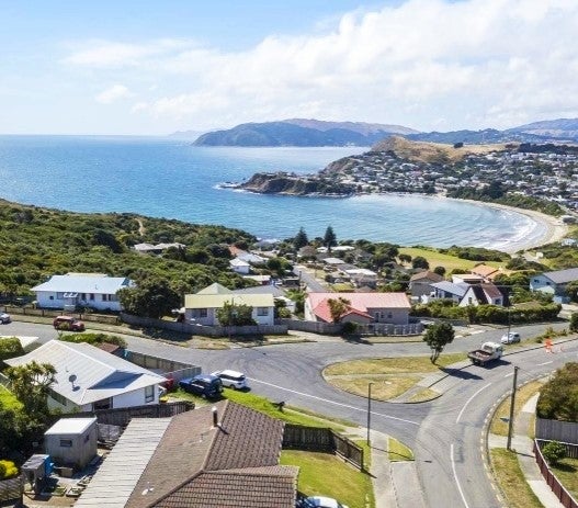 68 Pikarere Street, Titahi Bay, Porirua - Carousel 26