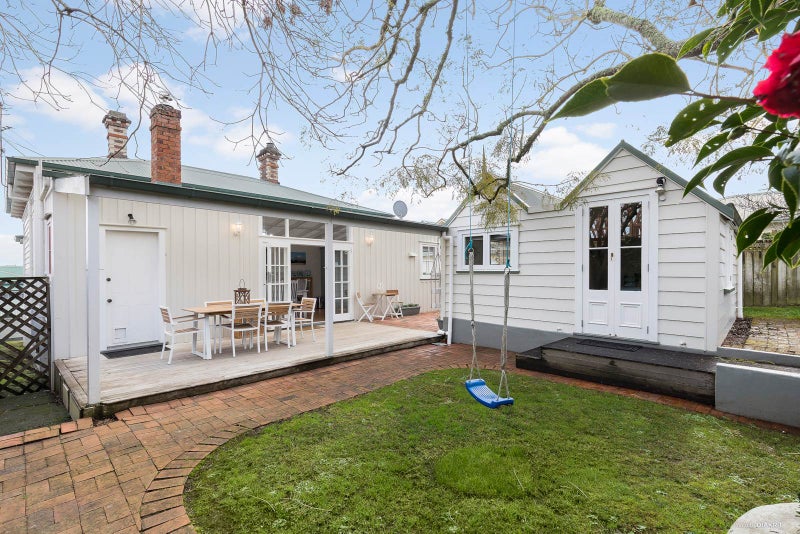 84 Victoria Road, Devonport, Auckland - Carousel 2
