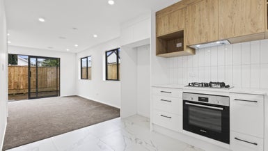 3 Tulloch Place, Conifer Grove, Takanini - Carousel 1