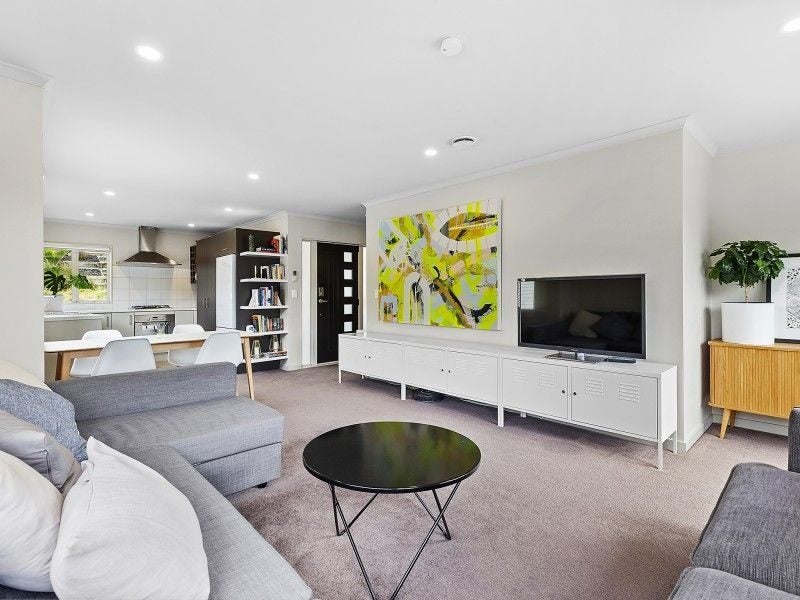 55 Glanmire Road, Newlands, Wellington - Carousel 2