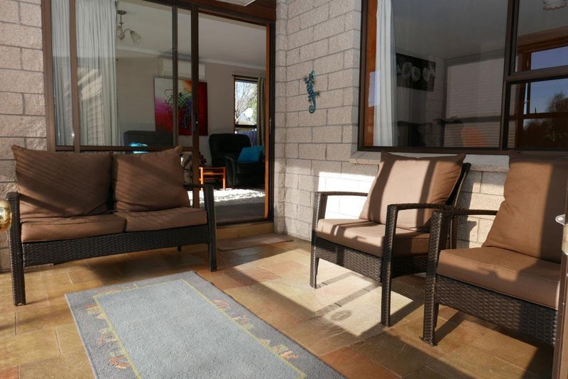 2/8 James Condon Place, Redwood, Christchurch - Carousel 2
