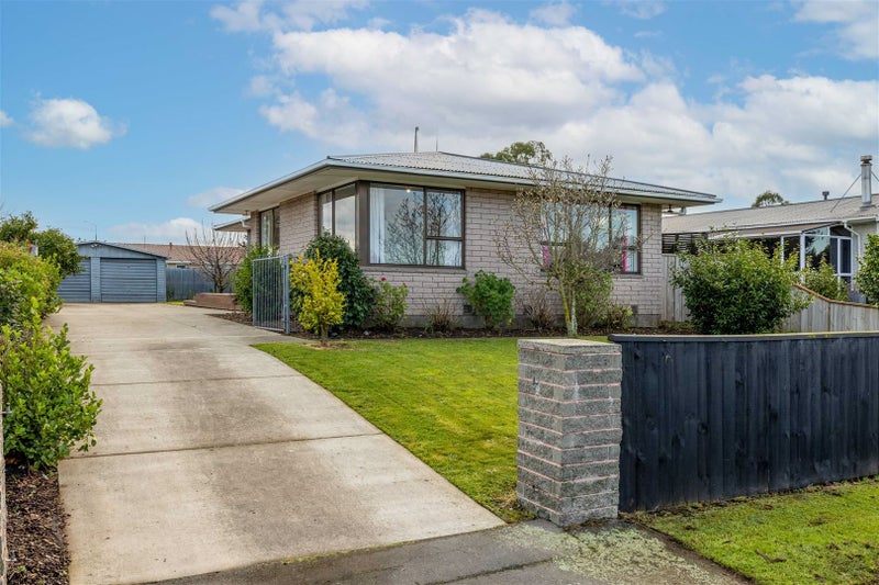 62 Kathleen Crescent, Hornby, Christchurch - Carousel 1