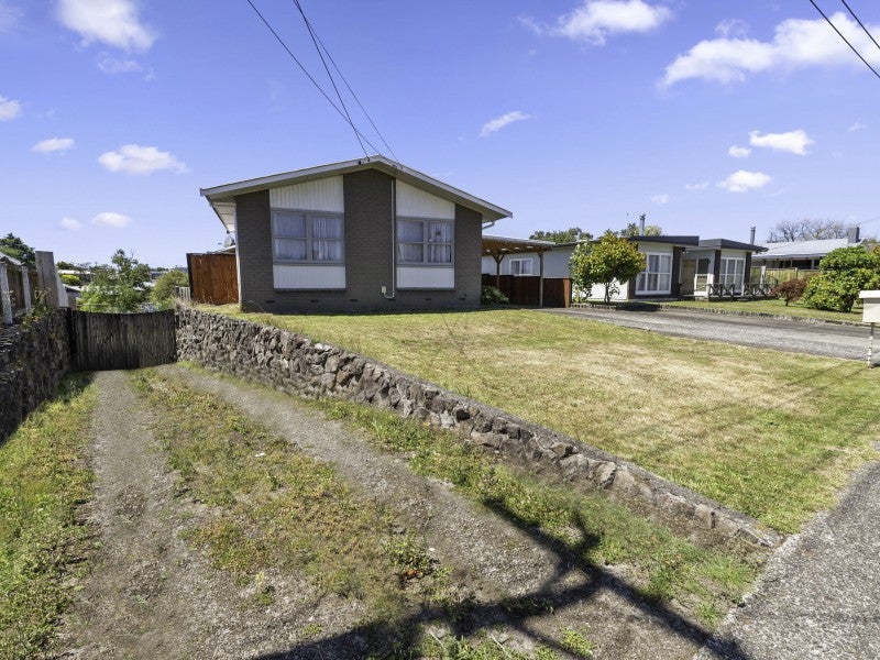 12 Deborah Place, Mangakakahi, Rotorua - Carousel 2