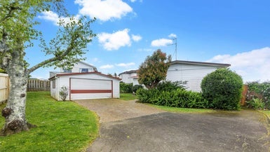 174 Cascades Road, Pakuranga Heights, Auckland - Carousel 1