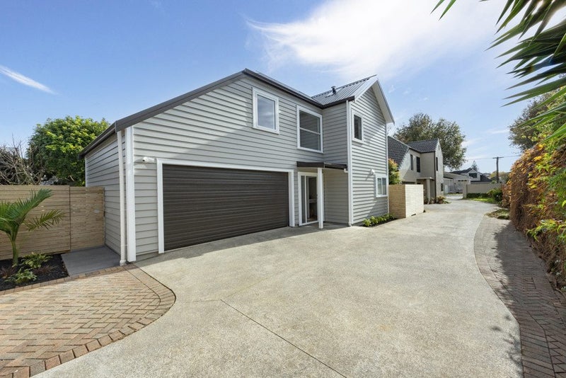 16A Oak Street, Royal Oak, Auckland - Carousel 1