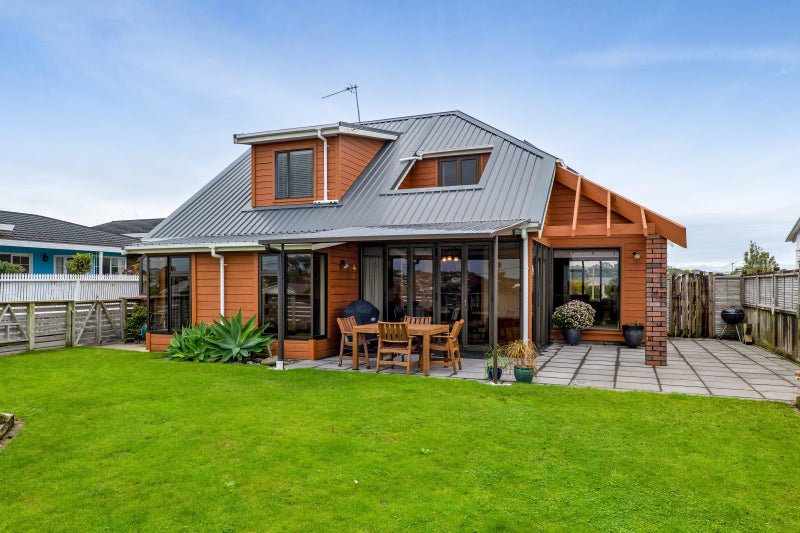 52 Bayly Road, Blagdon, New Plymouth - Carousel 1