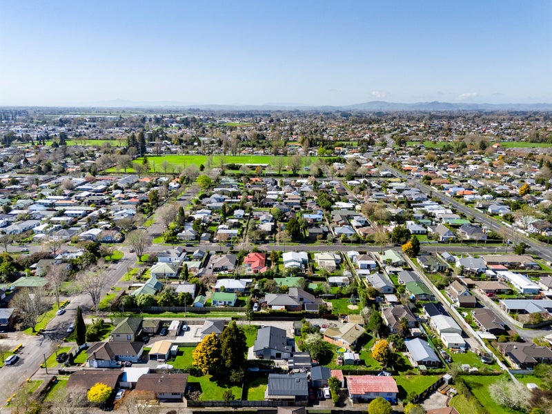 96 Albert Street, Hamilton East, Hamilton - Carousel 42