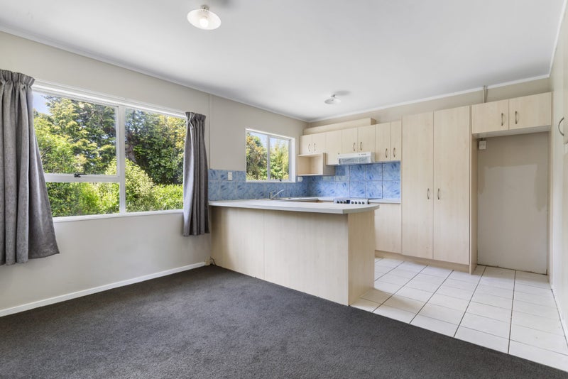 2/52 Te Kanawa Crescent, Henderson, Auckland - Carousel 2