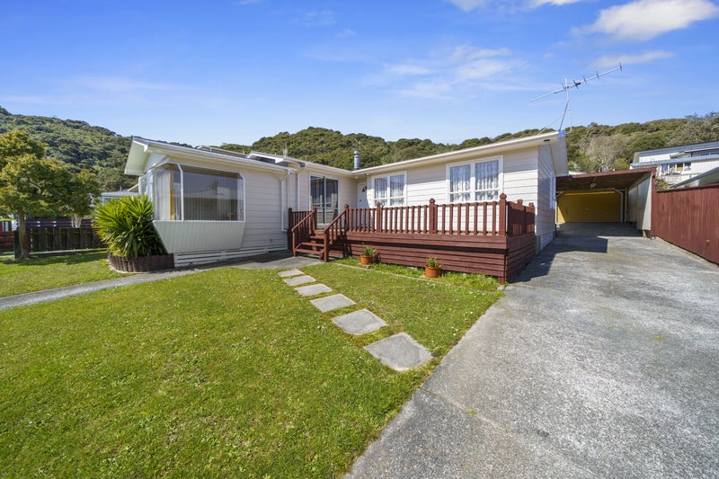 14 Manurewa Grove, Wainuiomata, Lower Hutt - Carousel 1