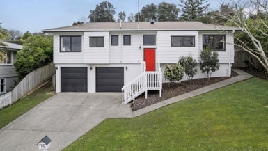 15 Springtime Crescent, Stanmore Bay, Whangaparaoa - Carousel 1