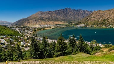 42 Angelo Drive, Queenstown Hill, Queenstown - Carousel 1