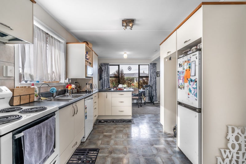 17 Kilmarnock Avenue, Strathern, Invercargill - Carousel 2