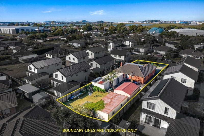 23 Forbes Road, Favona, Auckland - Carousel 1