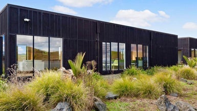 27 Hinamoki Drive, Kaiwaka - Carousel 1