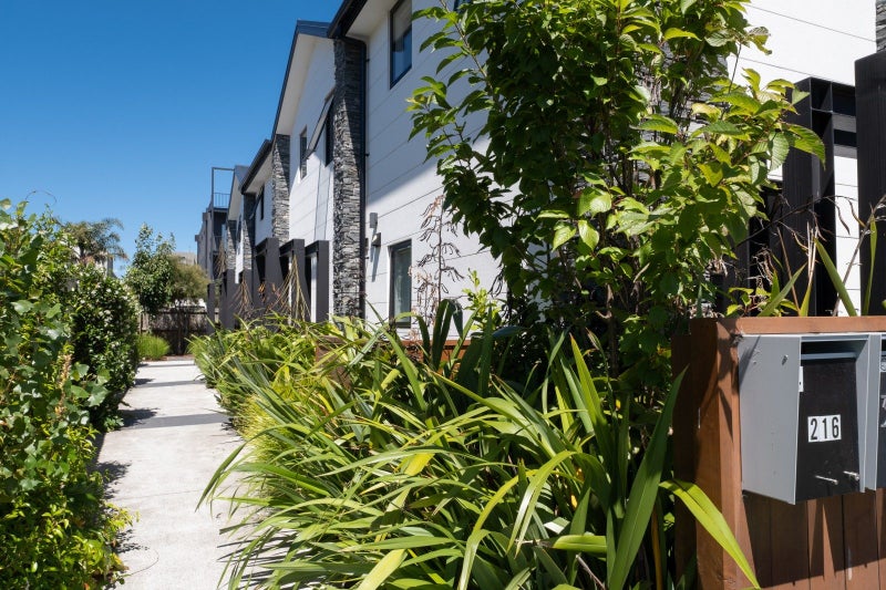 4/216 Worcester Street, Christchurch Central, Christchurch - Carousel 2