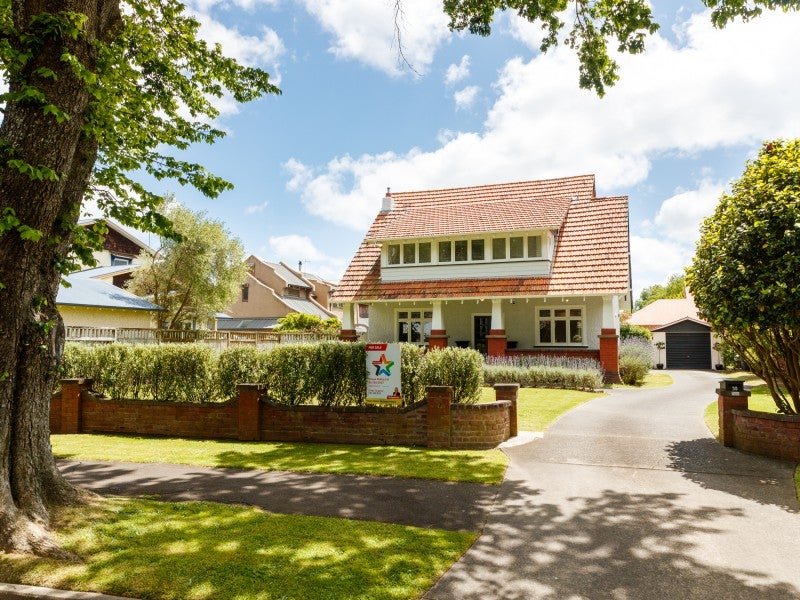 39 Elmira Avenue, Hokowhitu, Palmerston North - Carousel 2