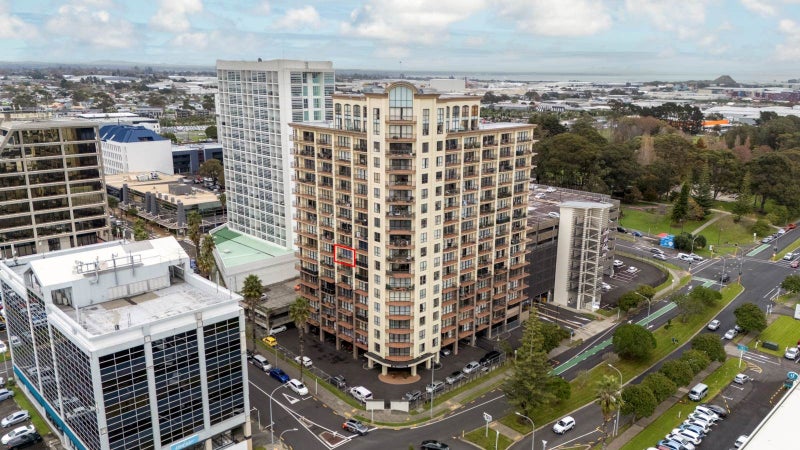 7I/18 Ronwood Avenue, Manukau, Auckland - Carousel 1