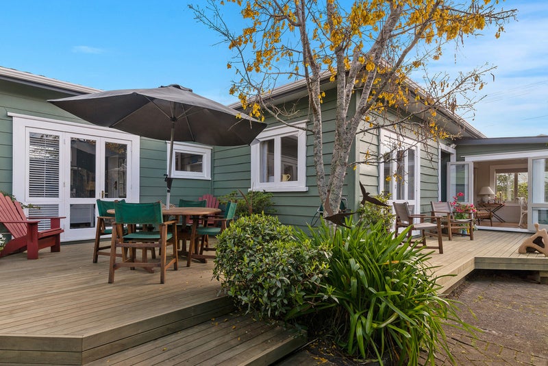 3 Waana Street, Mourea, Rotorua - Carousel 1