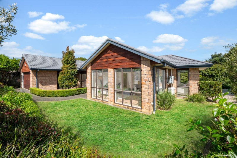 76 Kittiwake Drive, Schnapper Rock, Auckland - Carousel 2