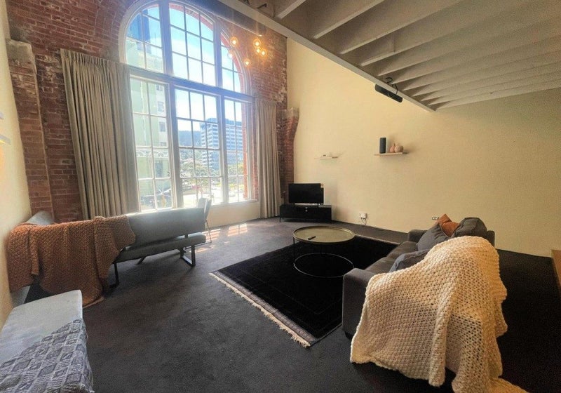 2.10/28 Waterloo Quay, Pipitea, Wellington - Carousel 1