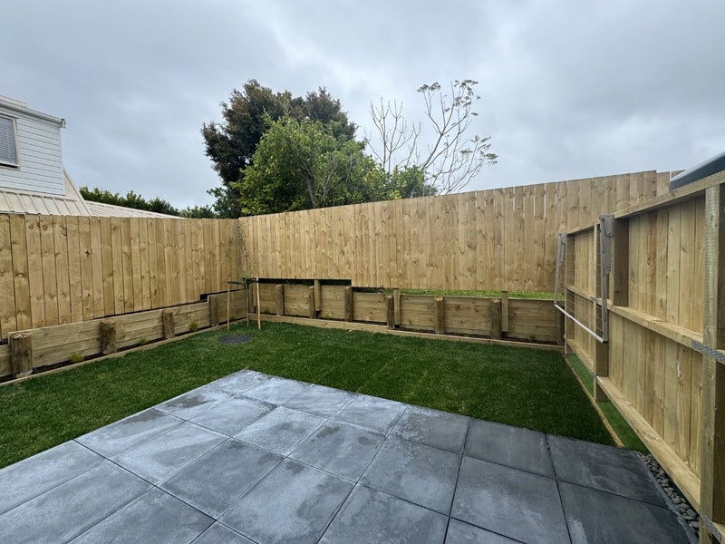 9/3 Eskdale Road, Birkdale, Auckland - Carousel 2