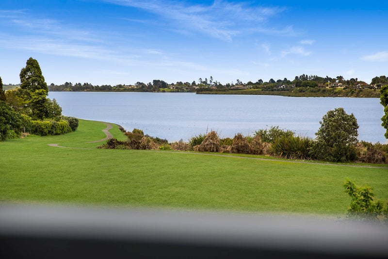 17 Syntax Place, Conifer Grove, Takanini - Carousel 1