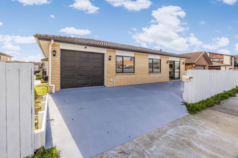 24 Fitzroy Street, Papatoetoe, Auckland - Carousel 1
