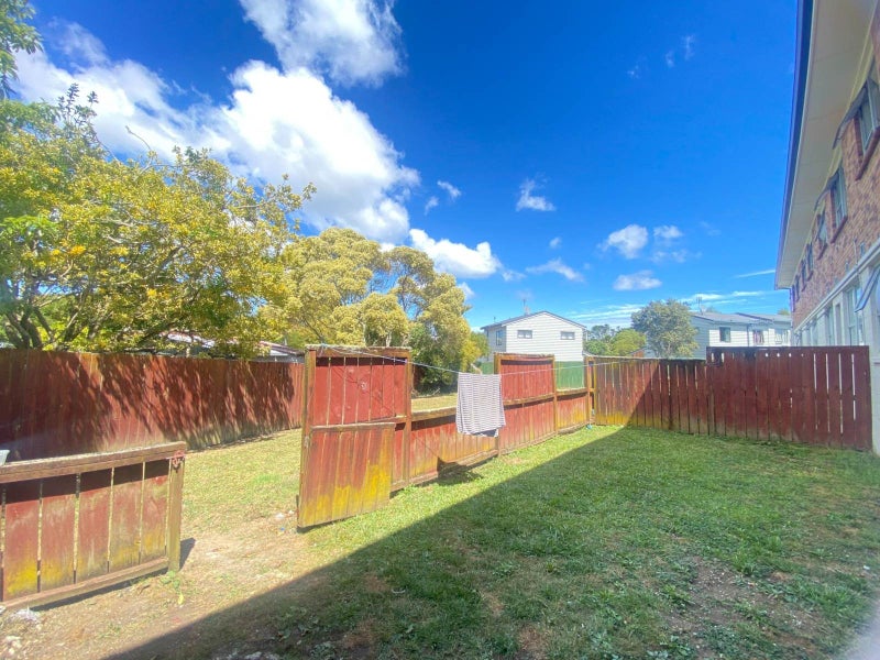 3/22C West Coast Road, Glen Eden, Auckland - Carousel 2