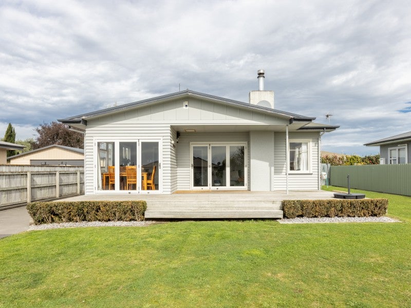 305 Nottingley Road, Frimley, Hastings - Carousel 1