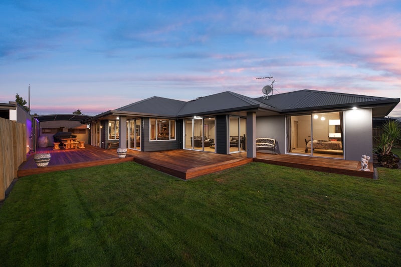 18 Clearwater Place, Mayfield, Blenheim - Carousel 1