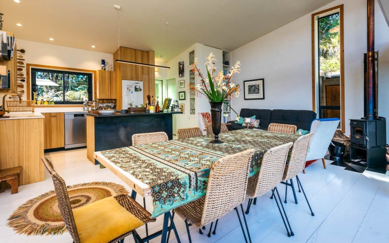 29 Bella Vista Road, Omiha, Waiheke Island - Carousel 2