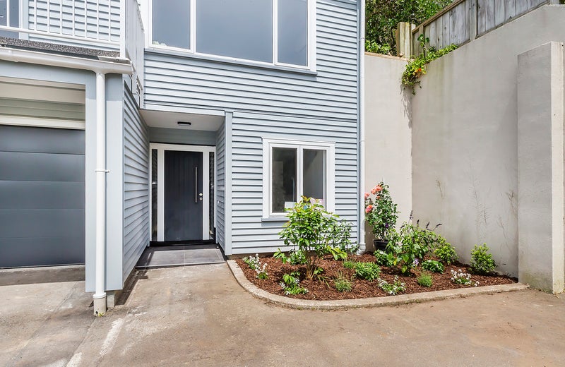 8C Awa Road, Miramar, Wellington - Carousel 18