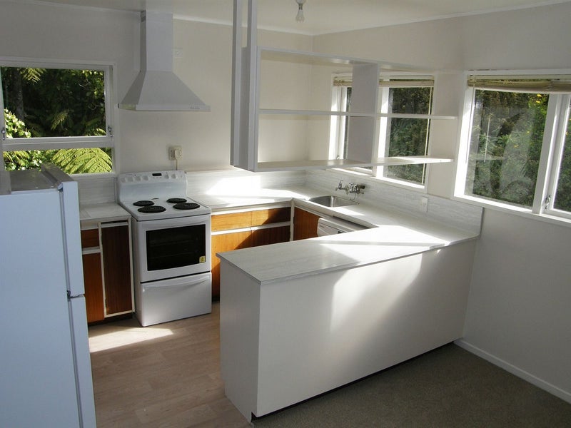 11 Hereford Street, Wilton, Wellington - Carousel 2