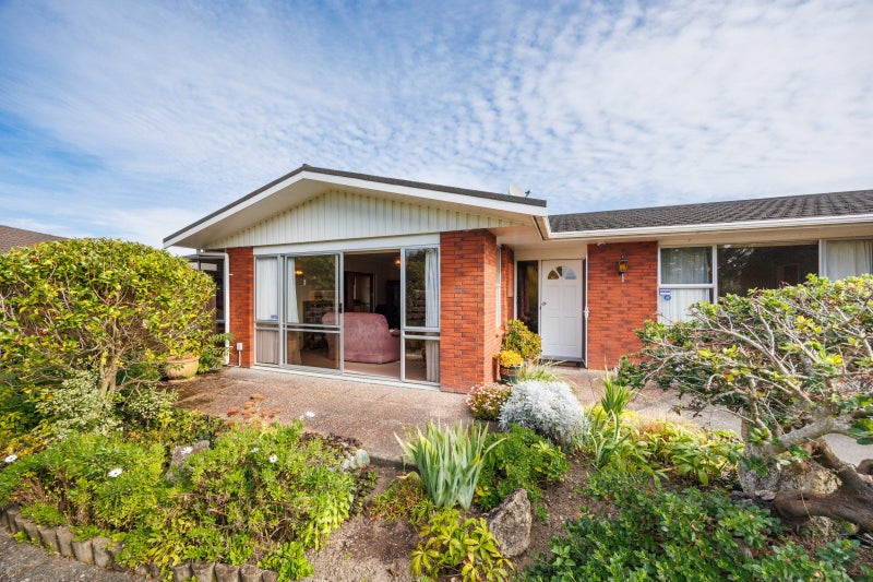 18 Westhaven Grove, Takaro, Palmerston North - Carousel 2